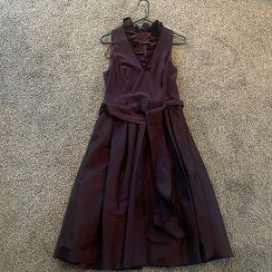 Jessica Howard Plum Ruffle V-Neck Sleeveless Tie Waist Pleated Dress size 10